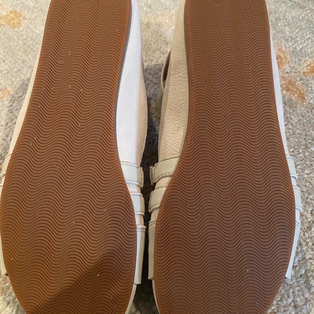 Softwalk Sandals - Picture 4 of 5